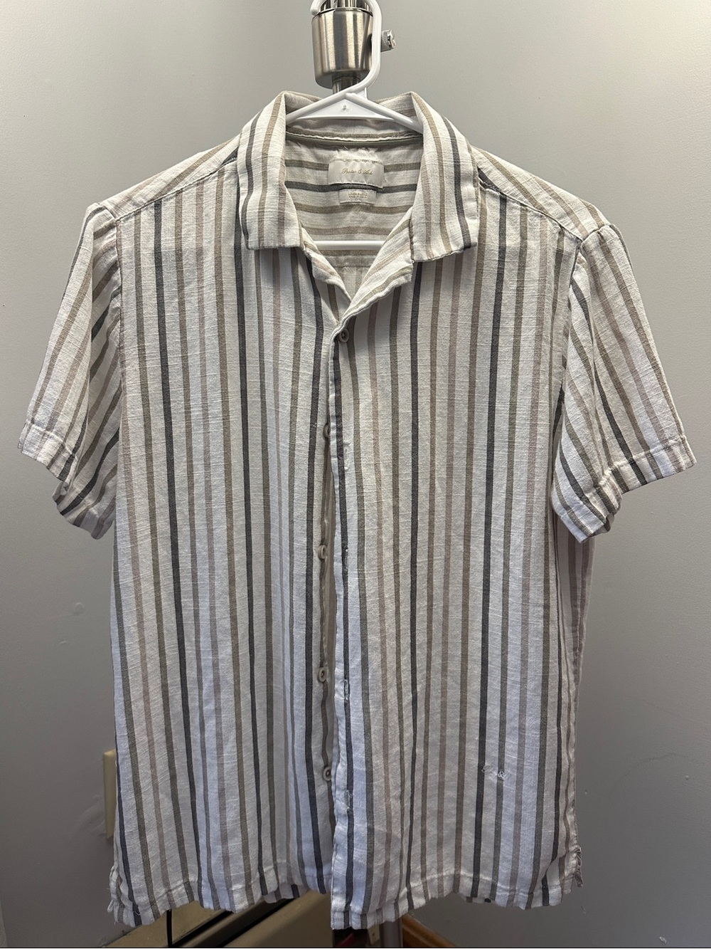 Men's Short Sleeve Casual Button-Down Shirt in White and Beige Stripe